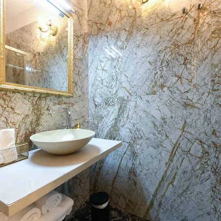 Prestige Via Romagnoli Affittacamere Sirmione